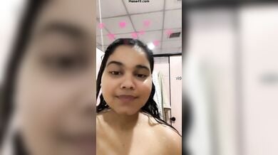 टिकटोक गर्ल का न्यूड प्लस हैंडजॉब वीडियो हुआ ऑनलाइन