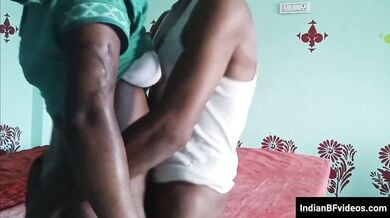 लड़के ने चोदा विधवा चाची को अलग अलग पोज़ मे