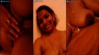 चुचियों और चूत को आराम पहुंचाती शर्मीली दीदी