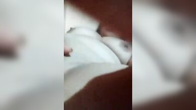 कश्मीरी सेब जैसी लाल, गुलाबी, गोरी न्यूड इंडियन आंटी