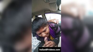 मल्लू रंडी औरत को कार मे बिठा चूसाया लंड