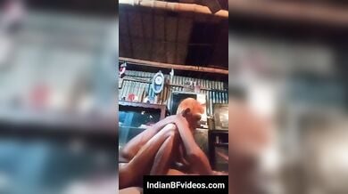 मुस्लिम चाचा ने करी पड़ोसन मोटी चाची की चुदाई