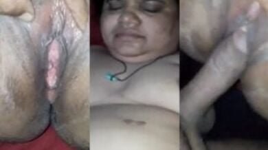 पड़ोसन ऑन्टी ने मुझे अपने घर बुलाई अपनी बुर चुदवाने