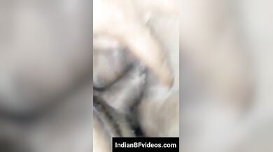 पड़ोसन ऑन्टी ने मुझे अपने घर बुलाई अपनी बुर चुदवाने