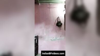 माँ के सामने रंडी बेटी ने दिखाई नंगा नाच