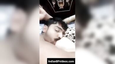 जवान देवर ने लिया अपनी भाभी के बडे बूब्स को चूसने का मजा