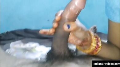बुर मे ऊँगली कर चूसाया लंड उसके बाद करी भाभी की चुदाई
