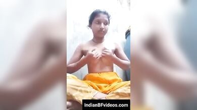 चुत मे बैंगन डाल लड़की ने निकाली चुत का सफेद पानी