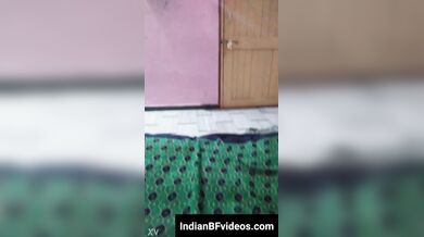 जवान लड़के ने चाटी अपनी बुआ की चुत