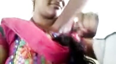 शर्मीली साउथ कर्मचारी लड़की ने साहब को दिया ब्लोजोब