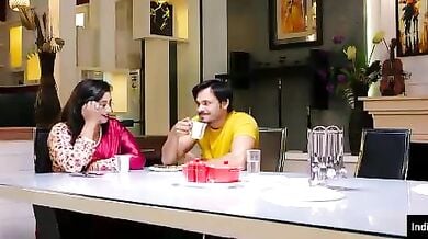 अपने होने वाले दामाद से सास ने किया कामुक सेक्स