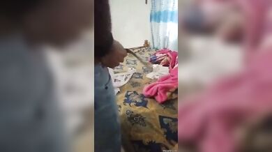 अहमद का बड़ा लंड उसकी मौसी की लड़की ले न सकी