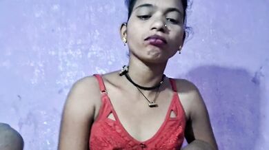 विलेज सेक्सी भाभी को लंड चूसा भाभी के मुँह पे झाड़ा माल