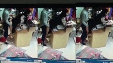 दुकानदार ने काउंटर पर चोदी ग्राहक लड़की