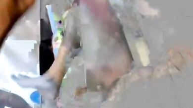 इंडियन कपल ने सोफे पर बनाया सेक्स वीडियो