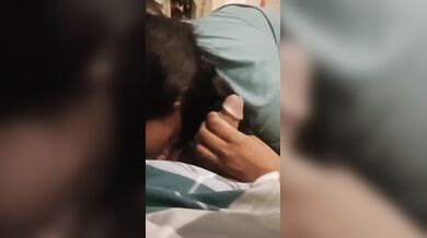 मल्लू कामवाली अपने मालिक को खुश कर देती है उसका लंड चूसके