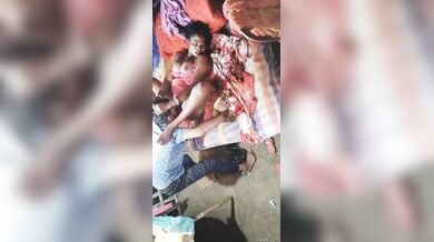 मेहमान के चूत चाटने से देहाती बीवी हुई गरम