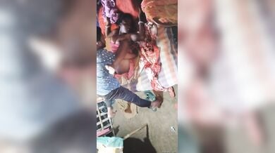 मेहमान के चूत चाटने से देहाती बीवी हुई गरम