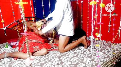 देसी नये नवेले शादीशुदा जोड़े ने सुहागरात मे किया हार्ड सेक्स