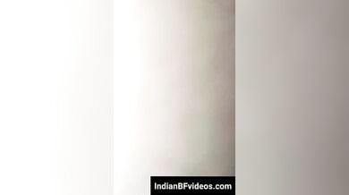 गाँव वाली भाभी की चिकनी चुत को चोद चुत को भरा वीर्य से