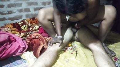 देहाती पति पत्नी ने किया अपने घर मे जबरदस्त चुदाई