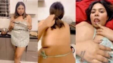 किचन मे डिनर बनती हॉट गर्लफ्रेंड को चोद उसके बूब्स पे गिराया वीर्य