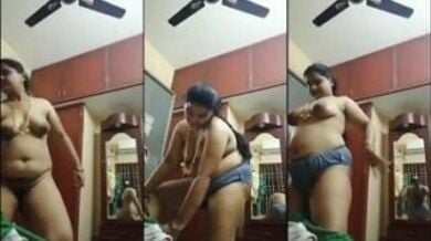 मोबाइल लगाकर आंटी ने बनाया कपडे उतारने वाला वीडियो