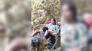 पार्क में लड़के ने चाटी जीएफ की चूत, हुए दोनों रिकॉर्ड