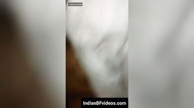 बॉयफ्रेंड के सेक्स से गर्लफ्रेंड हुई कामुकता से परेशान