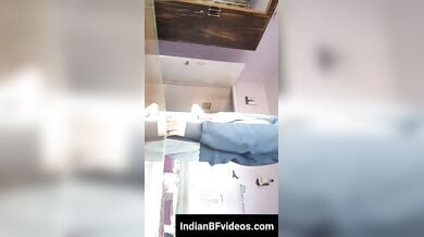 कामवाली के सामने लंड को मुठ मारता ठरकी लड़का