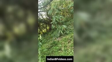 खेतोँ मे चुदी गाँव की बडे स्तन वाली भाभी अपने पडोसी किसान के साथ