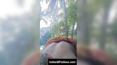 खेतोँ मे चुदी गाँव की बडे स्तन वाली भाभी अपने पडोसी किसान के साथ