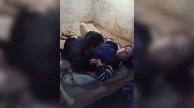 नेपाली रंडी की रंडीखाने में चुदाई