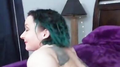 ढाई फीट नाटी टैटू वाली औरत ने मुंह में लिया बड़ा लौड़ा