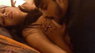 पहले जीएफ की चूत चाटकर तडपाया, फिर की चुदाई