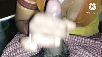 मुठ मार ब्लोजॉब देकर बीवी ने लंड झाड़ डाला