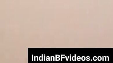 नेपाल की बडे स्तन वाली गाँव की लड़की ने करी चुत मे ऊँगली