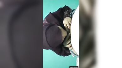 नूरजहां भाभी ने देवर को अपनी चूत चाटने को बोला