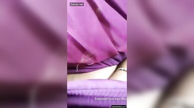 प्लास्टिक कुर्सी पर शबाना को बिठाकर उसकी चूत चोदी