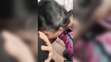 मलिक के लंड को चुस्ती हुई साउथ इंडियन कामवाली