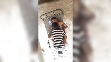 पलंगपर बड़ी शिद्धत से जीएफ की चूत चोदी