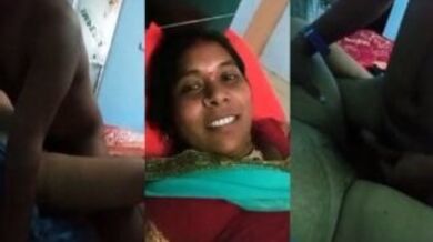 चुदाई के लिये टाँगे खोले त्यार भाभी लेकिन देवर का लंड खड़ा ही नहीं हुआ
