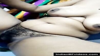 मल्लू लड़की ने बाथरूम मे जाके किया अपनी झांट वाली चुत मे ऊँगली