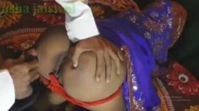 भाभी की रेड पेंटी खिसकाकर की चुदाई