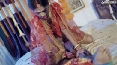 सुहागरात में ही दुल्हन ने उल्टे मुंह चोदा पति का लंड