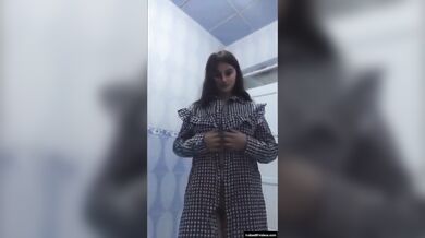 परफेक्ट फिगर वाली पाकिस्तानी हॉट लड़की