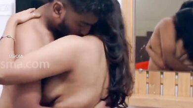 हसबैंड वाइफ ने किया खड़े-खड़े हॉट रोमांस!