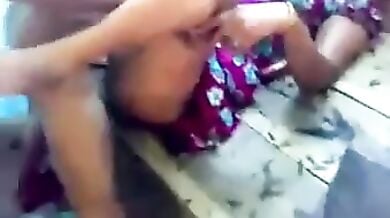 ट्रक ड्राइवर ने की रोड साइड रंडी की चुदाई