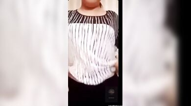 पाकिस्तानी टिकटोक स्टार आयशा अकरम का सेक्सी वायरल वीडियो