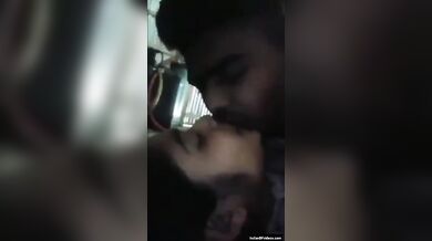 गाँव के देसी लवर का अँधेरे मे रोमांस